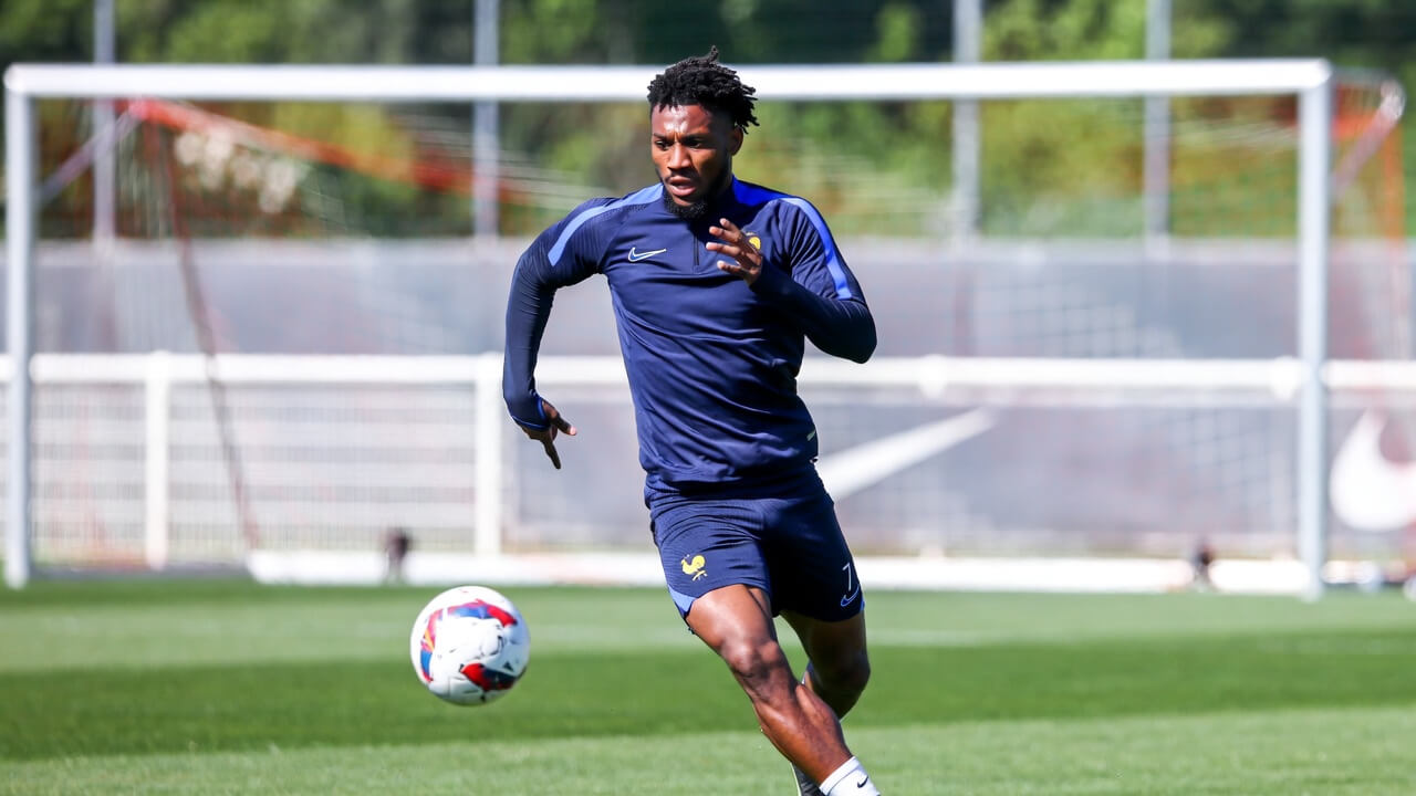 e26c81-70-33-b54b-70b3fc5680af_1_01b79e8f.jpg (89.62 Kb)